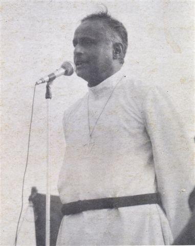 https://i0.wp.com/www.colombotelegraph.com/wp-content/uploads/2013/09/Bishop-Lakshman-Wickremasinghe.jpg?resize=381%2C480&ssl=1